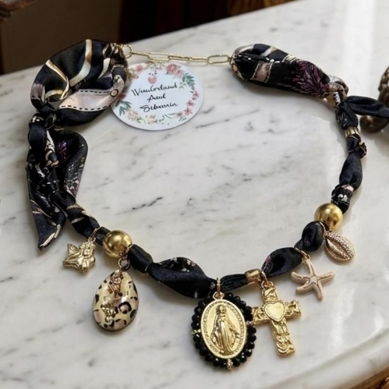 Collier Foulard « Étoile Bohème » – Modèle Unique