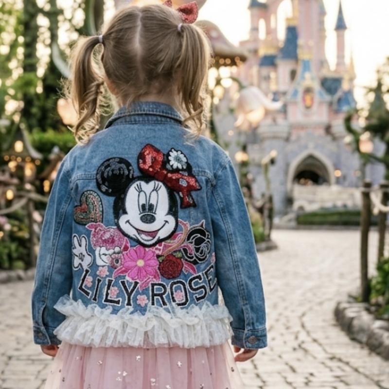 Décor  mini pâquerette “Vestes en Jean Personnalisées & Féeriques pour Enfants – Cadeaux Uniques pour Noël et Anniversaires