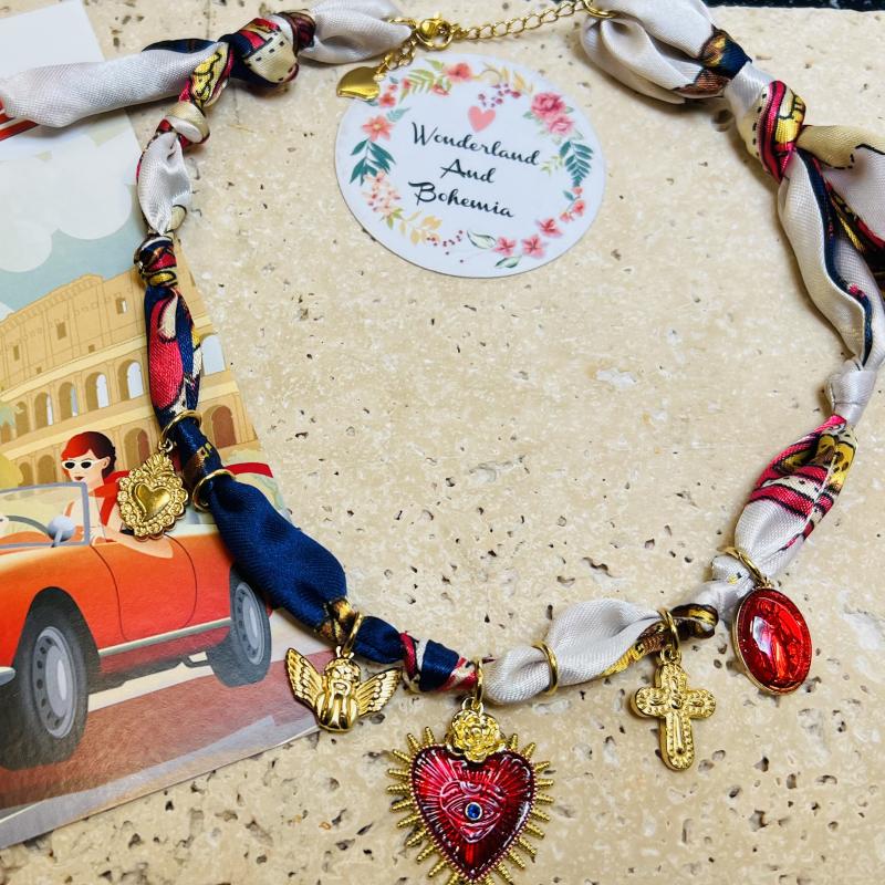 collier renaissance  Collier Fait Main – Cadeau Poétique et Unique pour Noël ou Anniversaire ras de cou