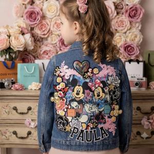 Image decor love bling bling  “Vestes en Jean Personnalisées & Féeriques pour Enfants – Cadeaux Uniques pour Noël et Anniversaires